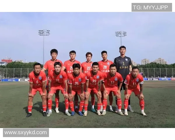 重庆足球队耐力对比深度解析与战术影响探讨