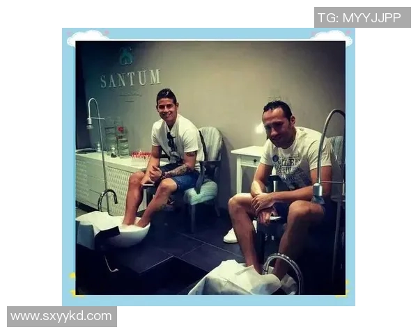 足球明星与搞笑明星的趣味瞬间大集合让你捧腹大笑的精彩图片分享 足球明星与搞笑明星的趣味瞬间大集合让你捧腹大笑的精彩图片分享