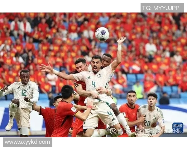 足球明星成名前的奋斗历程与不同职业经历揭秘 足球明星成名前的奋斗历程与不同职业经历揭秘